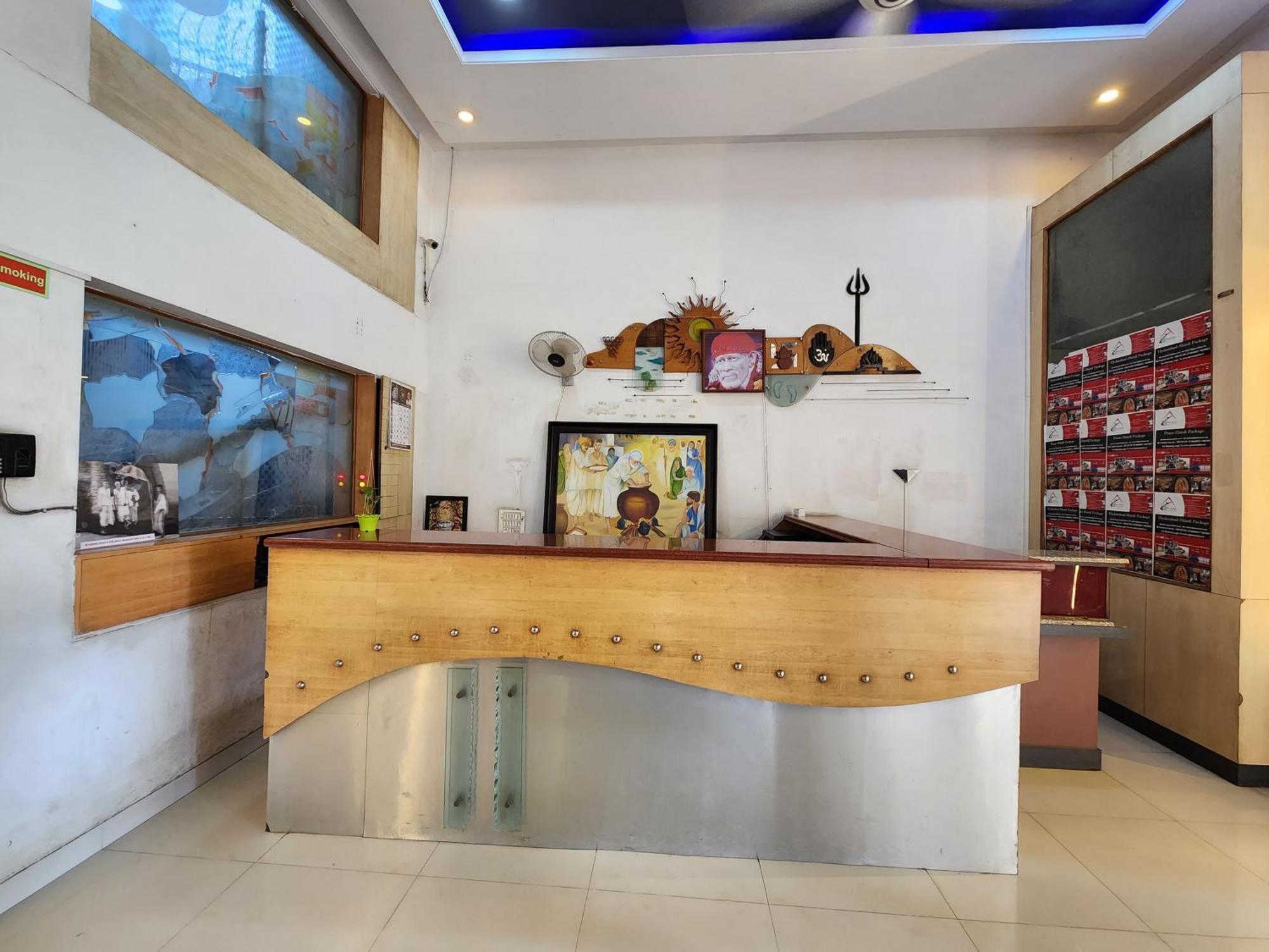 卡拉塞酒店 舍地 外观 照片